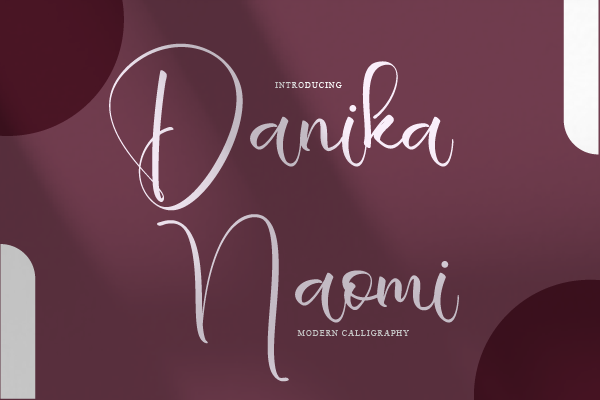 Danika Naomi字体 2