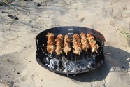 沙滩烤羊肉串图片