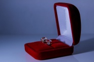 结婚钻石对戒图片