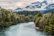 阿尔卑斯山河景观图片
