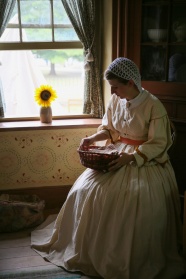 英国复古农家妇女图片