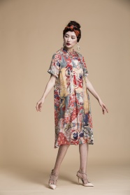 亚洲民族风连衣裙美女图片