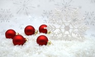 唯美圣诞球雪花片图片