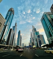 迪拜都市大楼建筑摄影图片