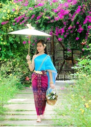 柬埔寨传统服饰模特美女写真图片