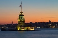 土耳其伊斯坦布尔少女塔夜景图片