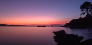 紫色黄昏海岸风景图片