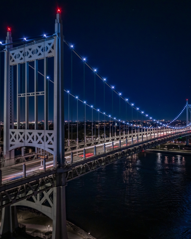 美国纽约曼哈顿跨海大桥建筑夜景图片