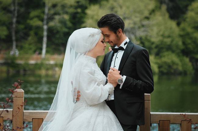 穆斯林新婚夫妇浪漫婚纱摄影图片