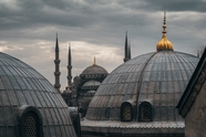 伊斯坦布尔清真寺乌云密布摄影图片