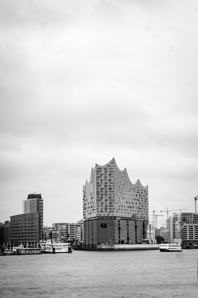 易北河黑白建筑风景摄影图片