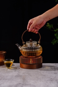 养生玻璃壶煮茶摄影图片