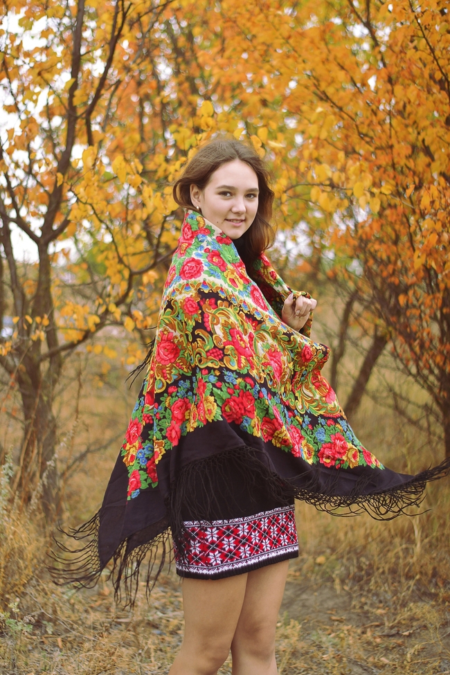 秋天户外乌克兰美女写真摄影图片