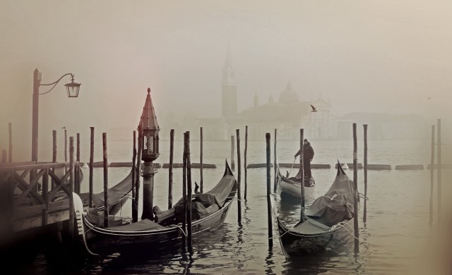 威尼斯的小船图片
