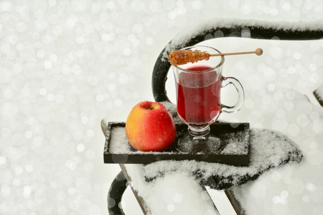 寒冬苹果饮料图片