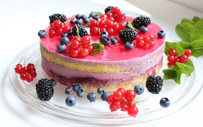 蓝莓水果蛋糕图片