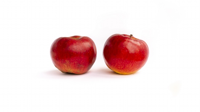 两个鲜红苹果图片