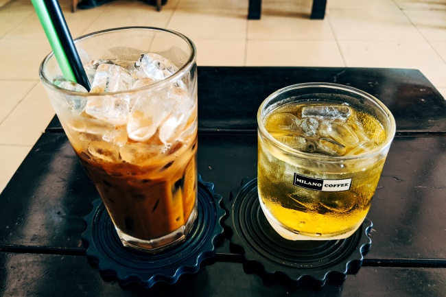 冰镇咖啡饮品图片