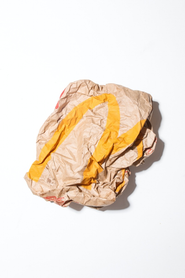 褶皱的麦当劳袋子图片