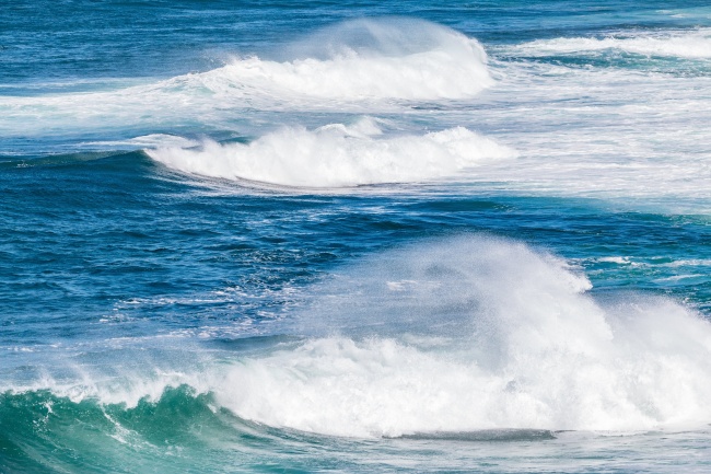 图片 巨浪大浪海浪 蔚蓝大海巨浪翻腾图片 大海 海洋