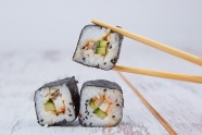 鱼肉寿司图片
