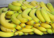 新鲜黄色香蕉水果图片