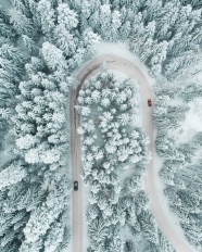 冬季自驾游旅行风景图片