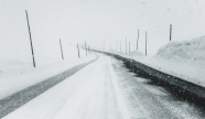 冬季公路雪景图片