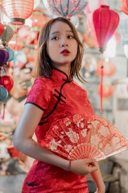 中国风旗袍美女写真图片