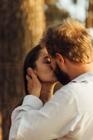 欧美浪漫接吻图片