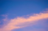 蓝色天空云层图片
