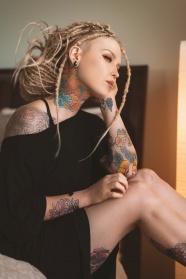 纹身美女艺术人体摄影图片