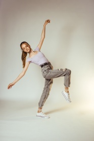 俄罗斯少女舞蹈艺术写真图片