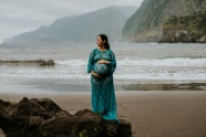 孕妇海边写真图片