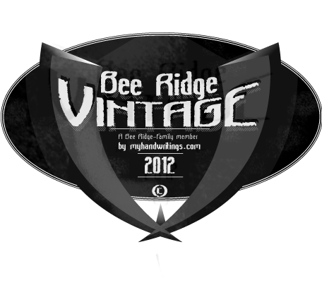 Bee Ridge Vintage字体 1