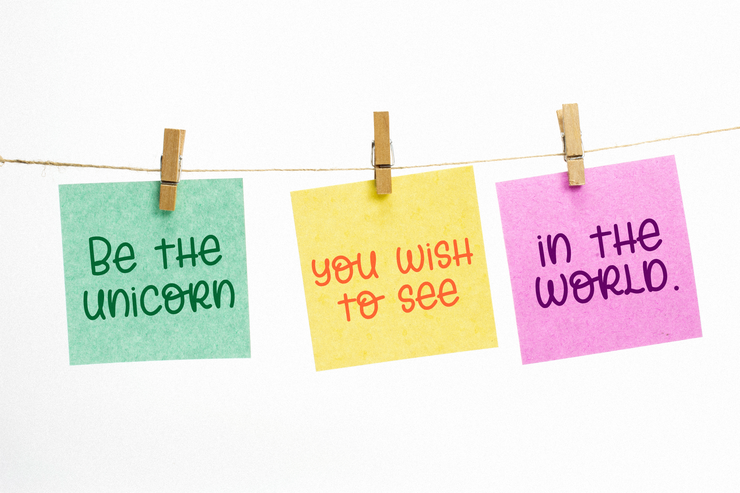 Sunday Unicorn字体 2