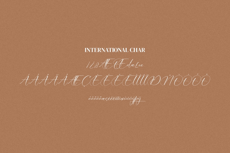 Adelinetha Charlote字体 1