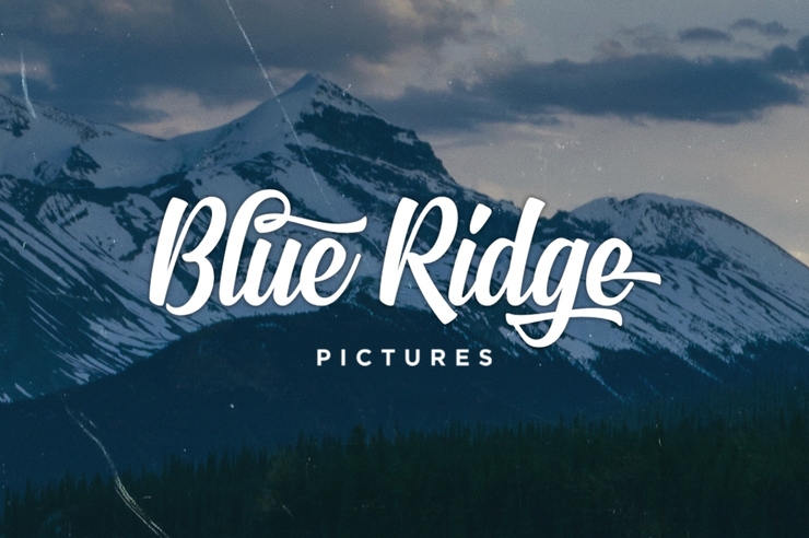 Signatra DEMO字体 2