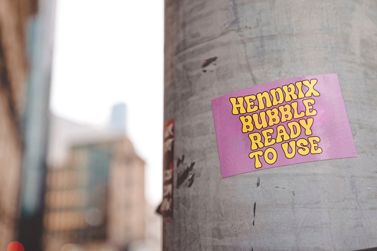 HENDRIX BUBBLE字体 3