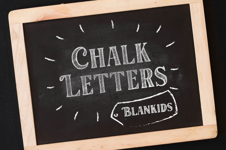 White Chalk字体 5