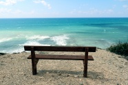 海边长椅图片