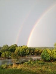 雨后彩虹图片真实照片