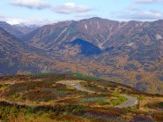 丛山峻岭景观图片