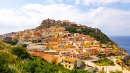 撒丁岛城市全景图片