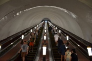 地铁站大型扶梯图片