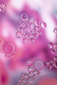 水珠气泡紫色背景图片