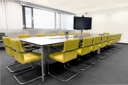 会议室黄色椅子图片