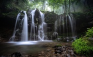 漂亮瀑布风景图片