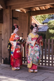 日本传统和服美女图片