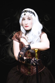 白发女战士cosplay图片